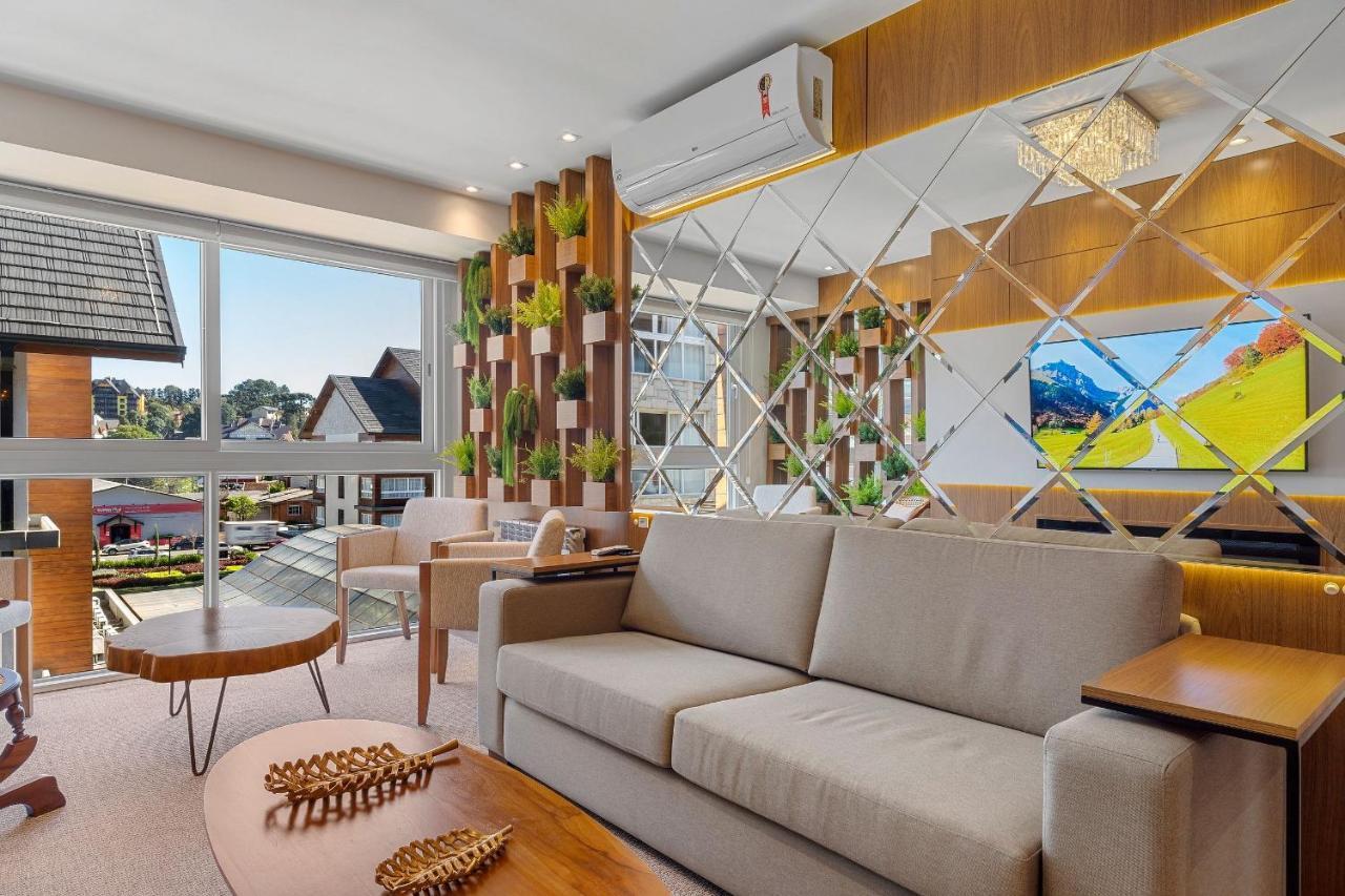 Vita Boulevard Luxo 2 Suites By Achei กรามาโด ภายนอก รูปภาพ