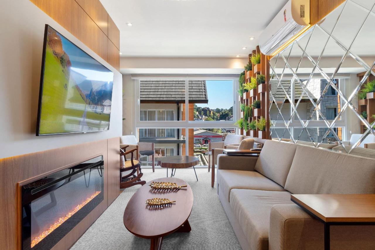 Vita Boulevard Luxo 2 Suites By Achei กรามาโด ภายนอก รูปภาพ
